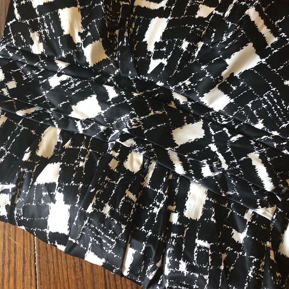 Bar III Abstract ♠️ Mini Dress - Picture 5 of 6